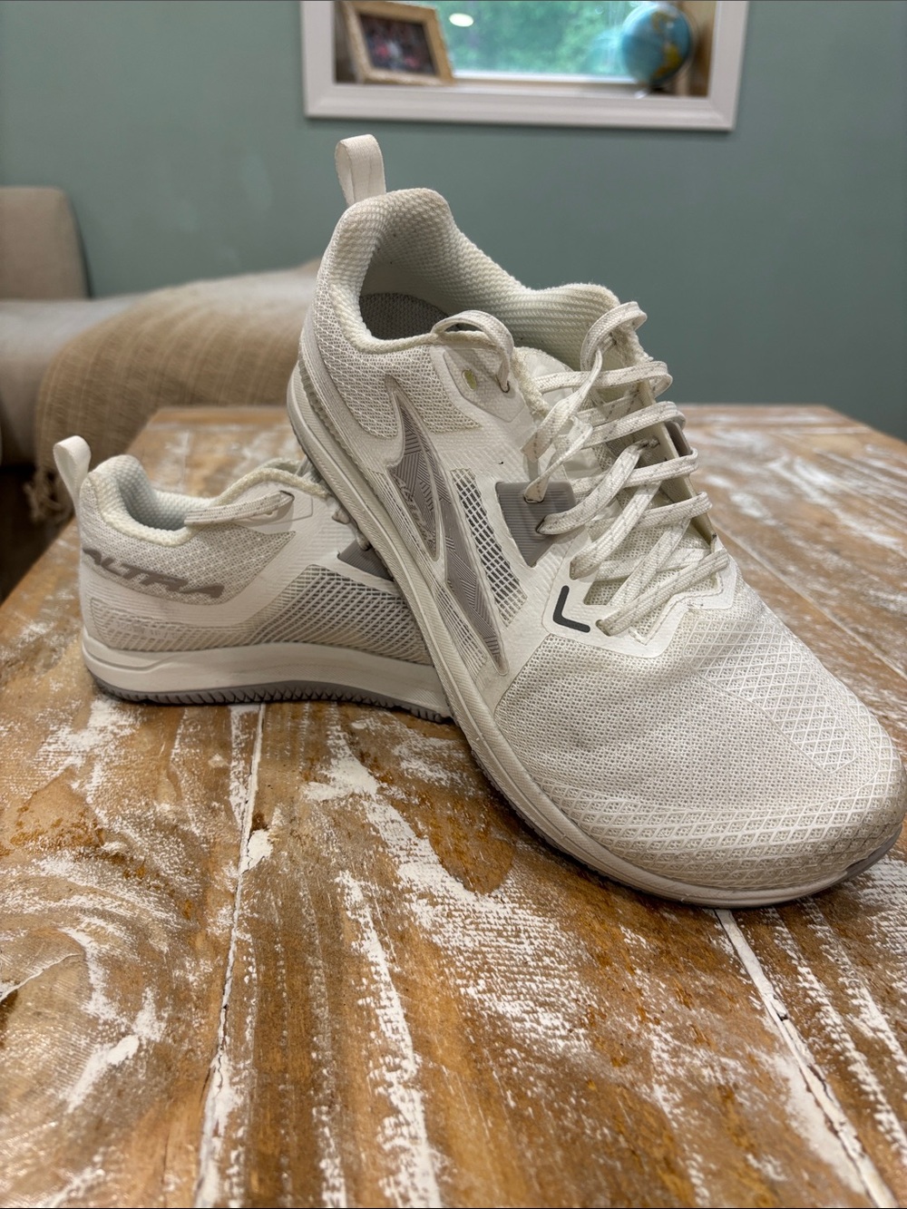 Altra Women's Solstice XT 3 Cross Training Shoes